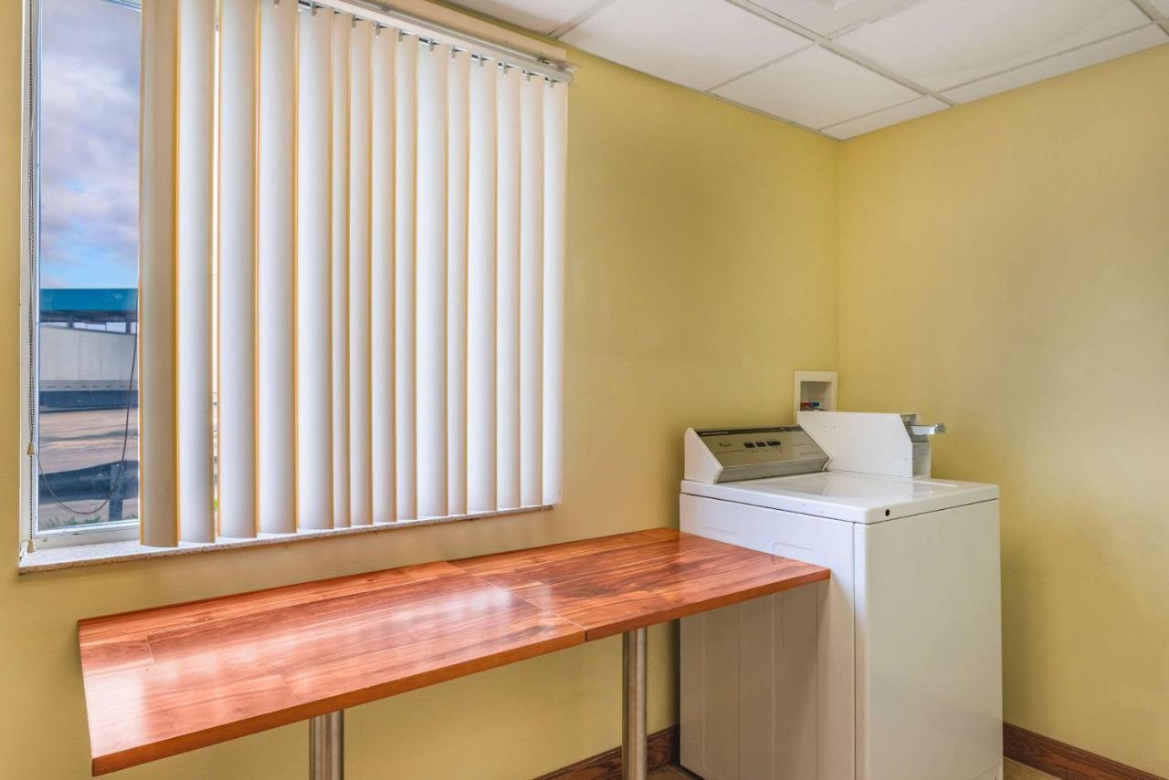 Econo Lodge Inn & Suites Pritchard Road North Little Rock Eksteriør bilde